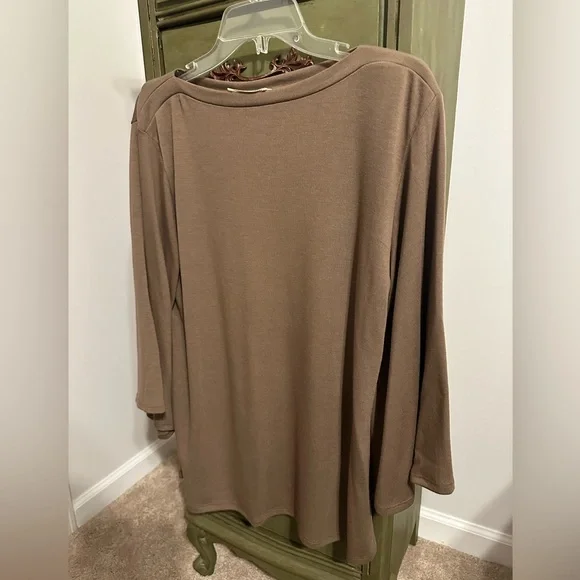 Zenana top NWOT - Picture 1 of 8